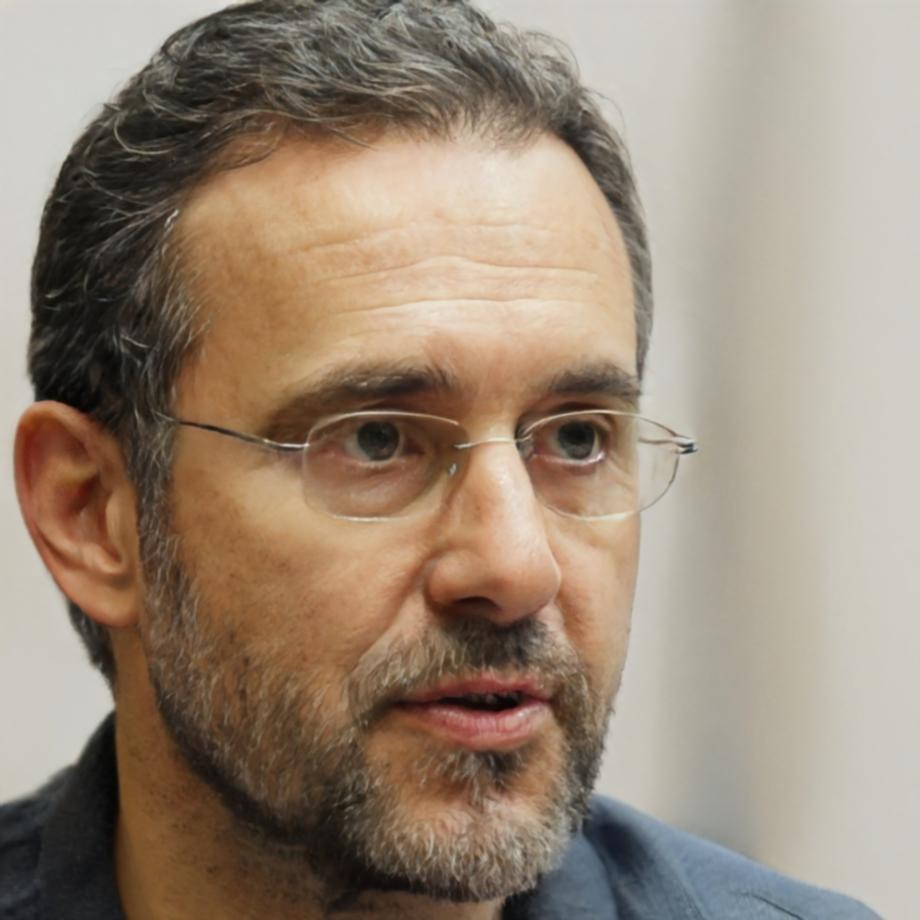صورة المرشد أحمد الخالدي